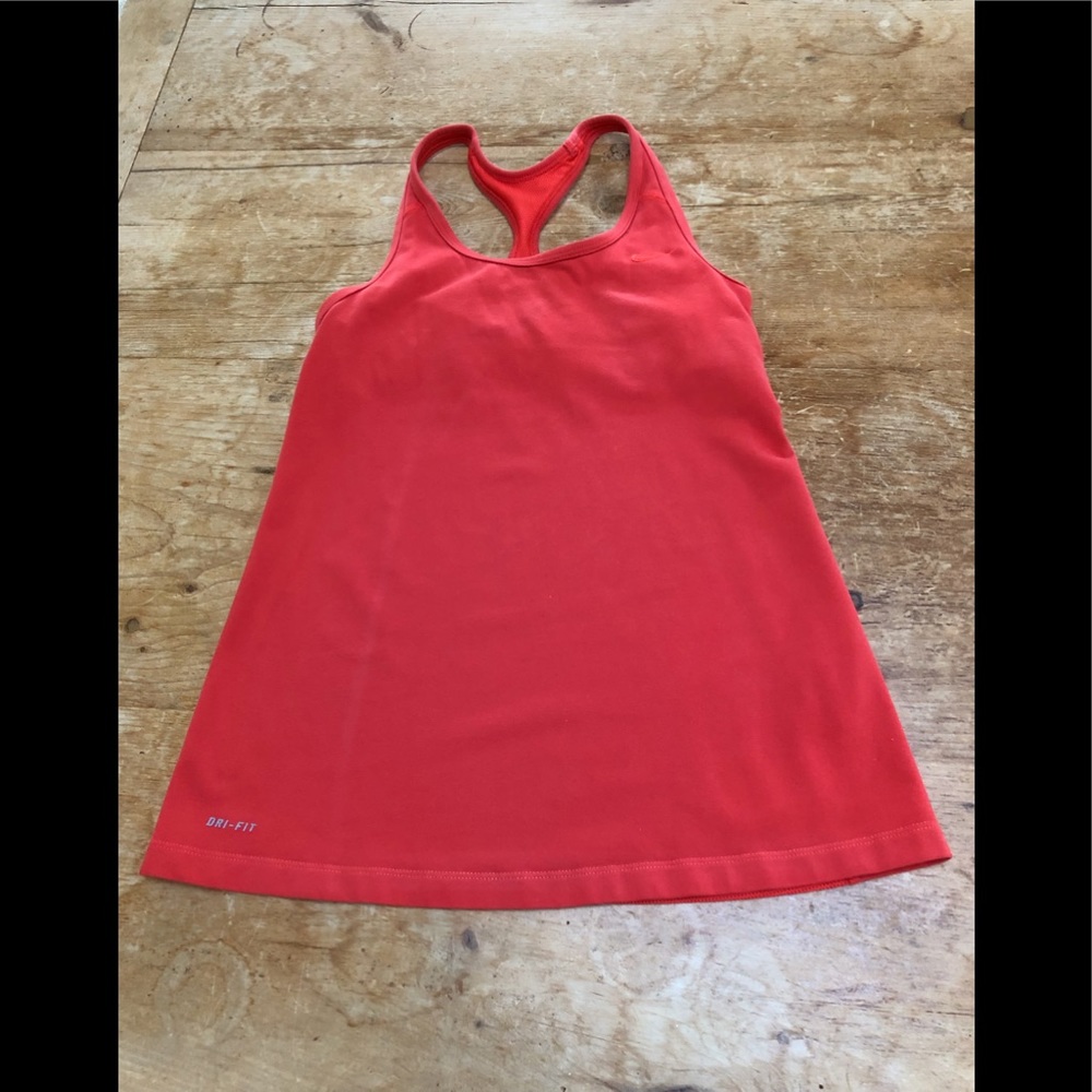 Nike tank